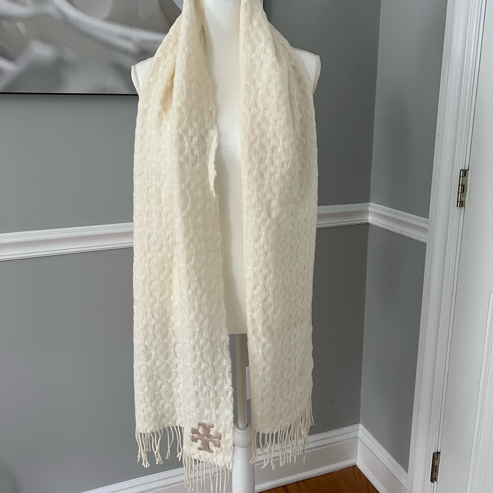 NWT Tory Burch Ivory Scarf - 100% Merino Wool